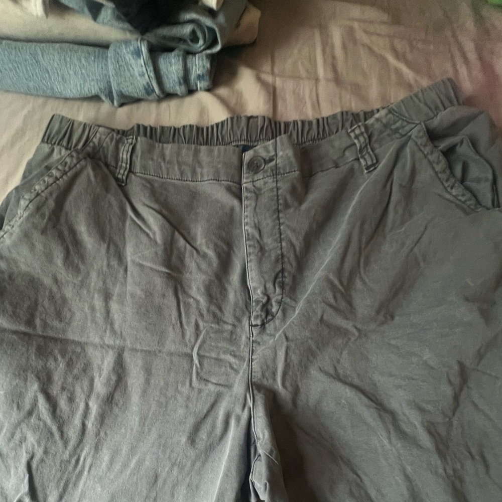 Old Navy Charcoal cargo style trousers